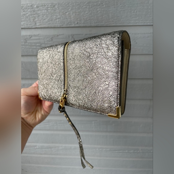 Cholé Flap Cover Metallic Leather Long Wallet-Rare - Picture 12 of 13